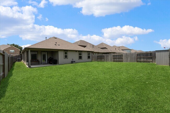 Building Photo - 11251 Stirton Dr