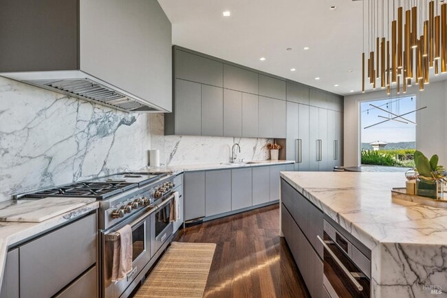 Building Photo - 138 Gilmartin Dr