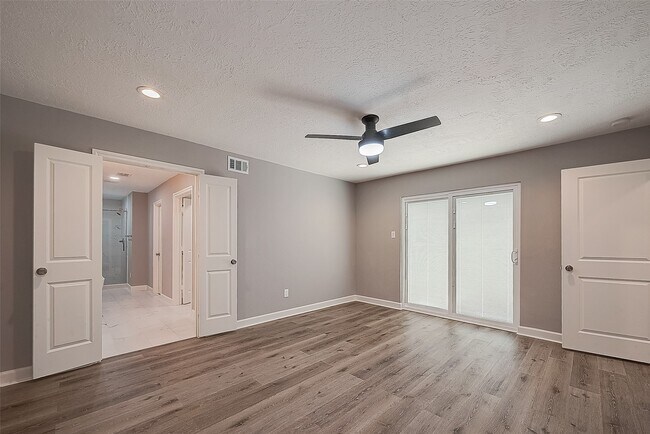 Building Photo - 1623 Cherry Ridge Dr