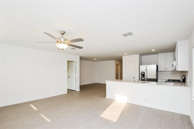 Building Photo - 2724 Mistwood Dr