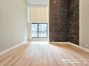 Building Photo - 1 bedroom in CHICAGO IL 60610