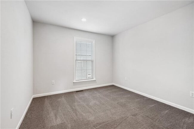 Building Photo - 167 Gress Rd