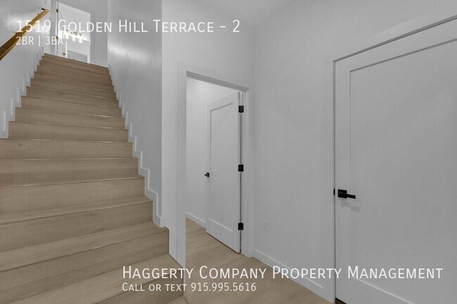 Building Photo - 1519 Golden Hill Terrace