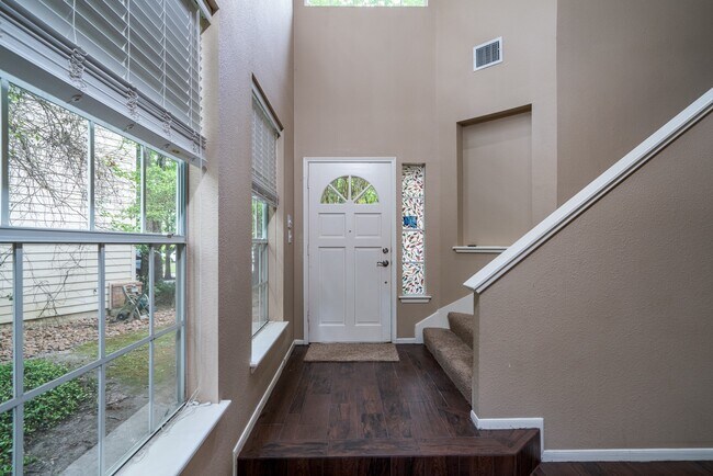 Building Photo - 66 Lakeridge Ct