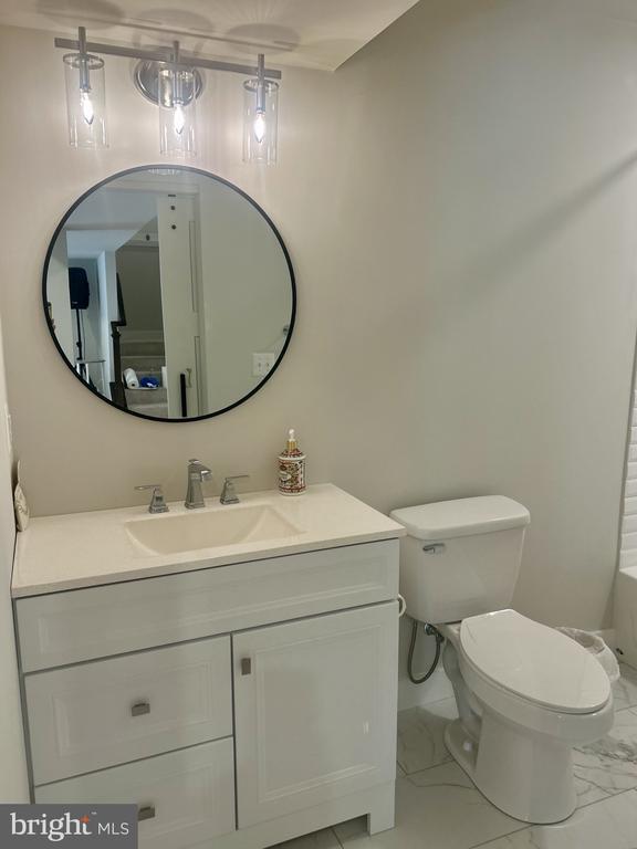 Building Photo - 105 Cabbage White Dr