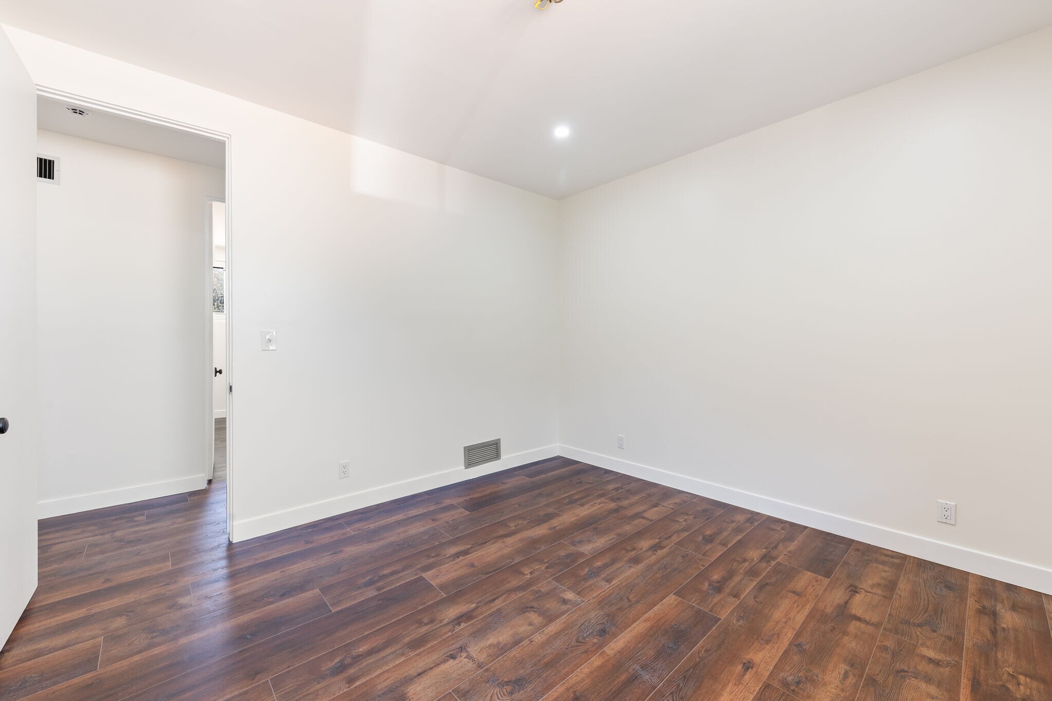 Building Photo - 540 Haverstock Rd