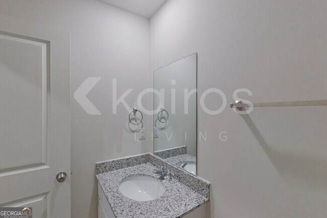 Building Photo - 528 Ivy Brook Way