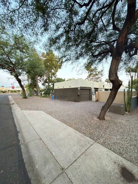 Building Photo - 3126 N 28th St