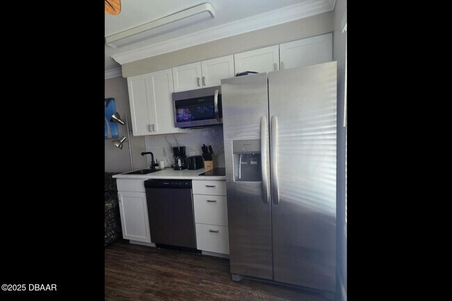 Building Photo - 935 S Atlantic Ave