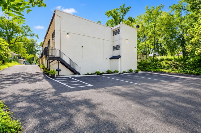 Building Photo - 345 W Clements Bridge Rd
