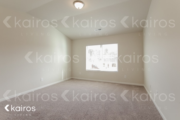 Building Photo - 1190 Silvertrace Dr