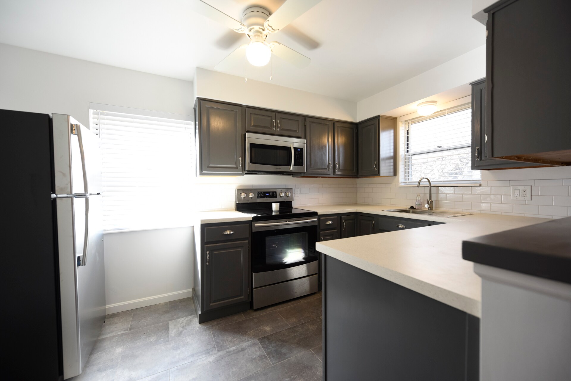 Building Photo - 2548 Losantiville Ave