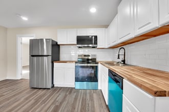 Building Photo - 220 Kay Ln