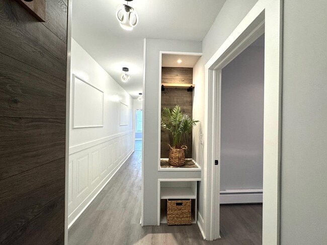 Building Photo - 52 Tonnelle Ave