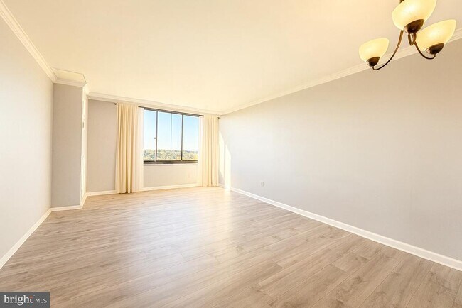 Building Photo - 5500 Holmes Run Pkwy