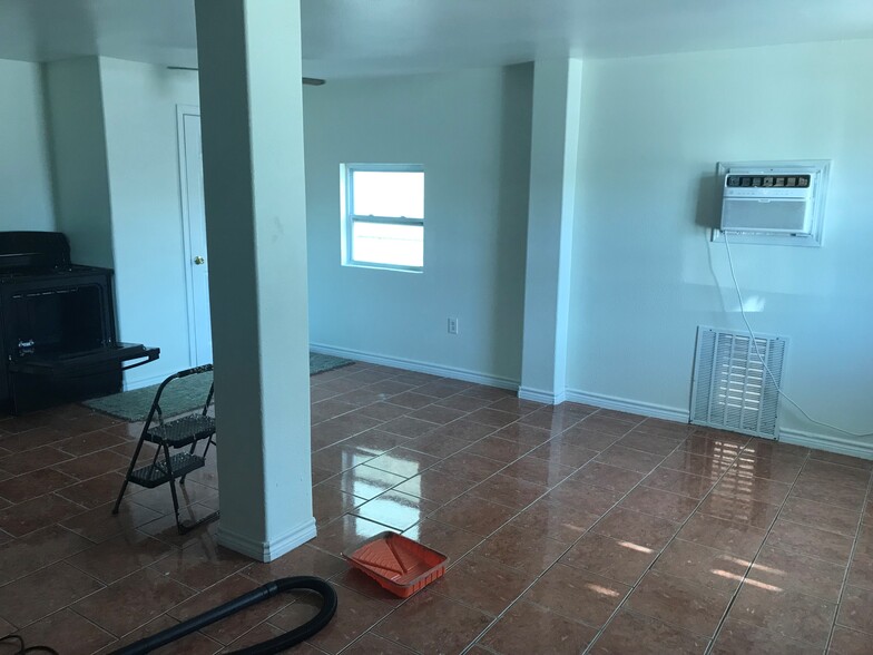 Building Photo - 5802 Avenue R