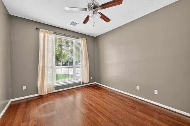 Building Photo - 10815 Lake Raven Ct
