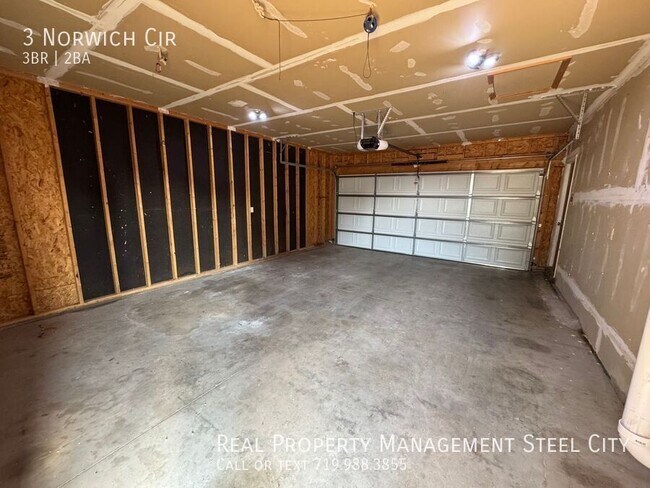 Building Photo - 3 Norwich Cir