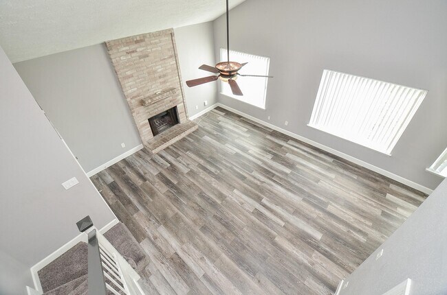 Building Photo - 18723 Lippizaner Dr