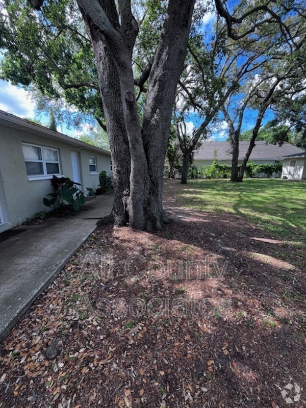 Building Photo - 2273 Norman Dr