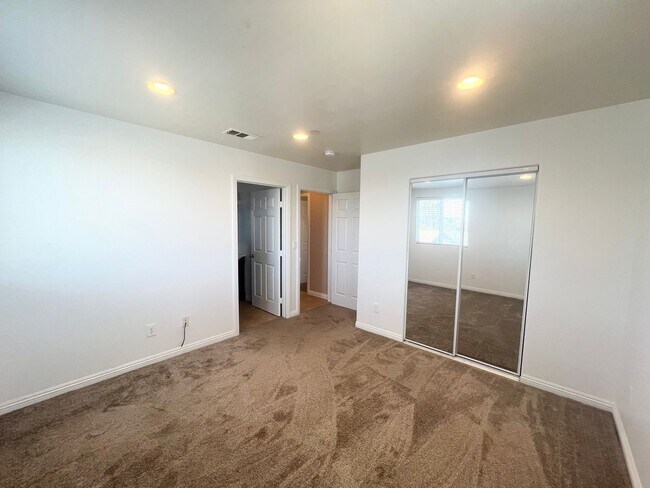 Building Photo - 621-623 W Imperial Hwy