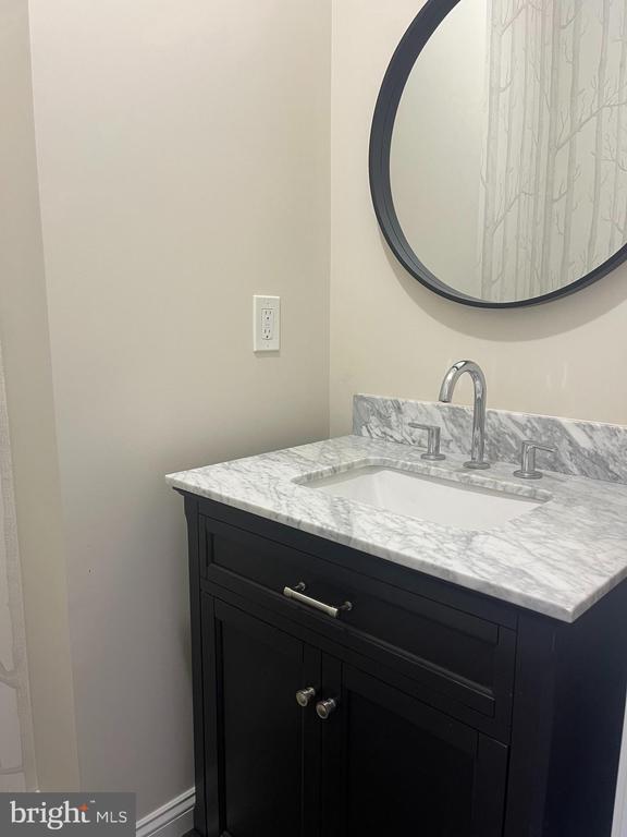 Building Photo - 1724 Annin St