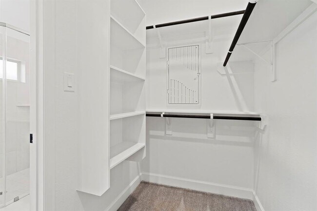 Building Photo - 27106 Cutleaf Daisy Ct
