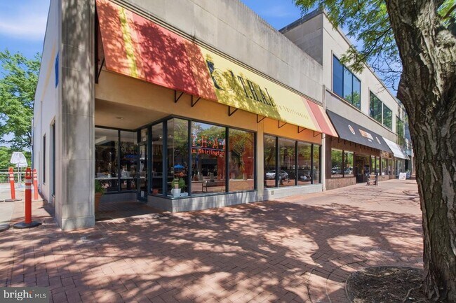 Building Photo - 3712 Valley Dr