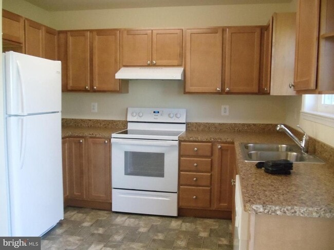 Building Photo - 17972 Wide Bay Way