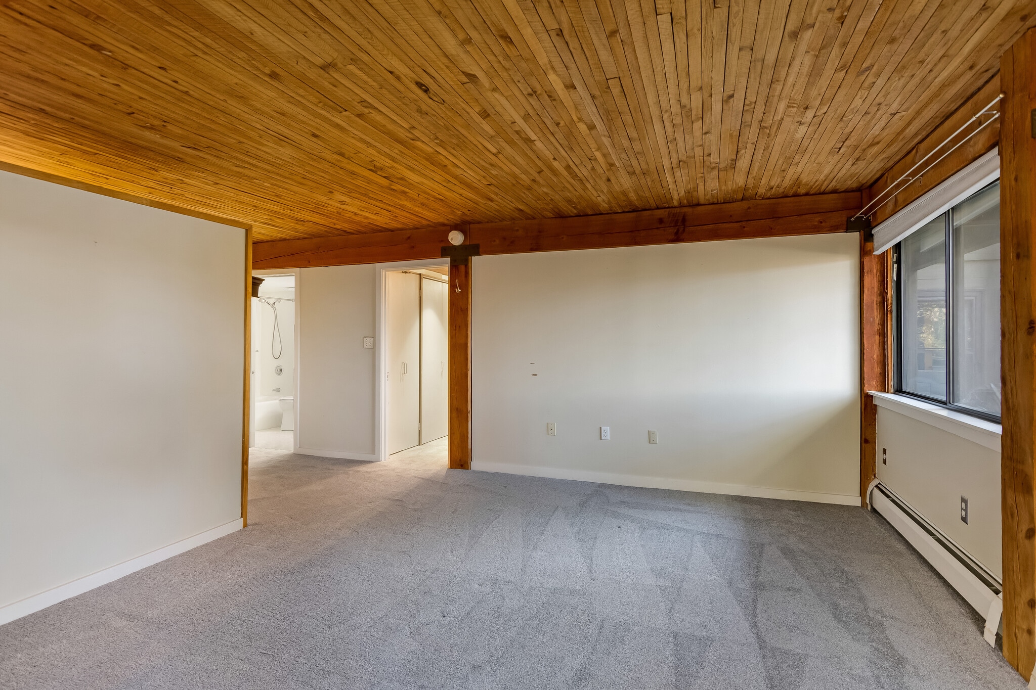 Building Photo - 122 Redrock Dr
