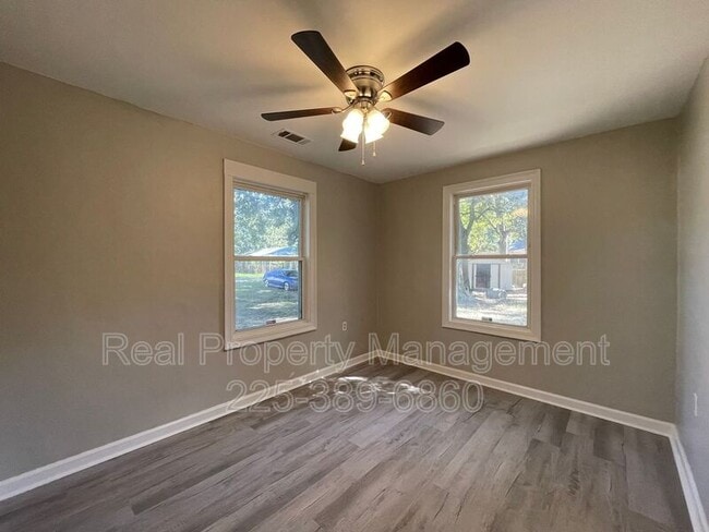 Building Photo - 5974 Byron Ave