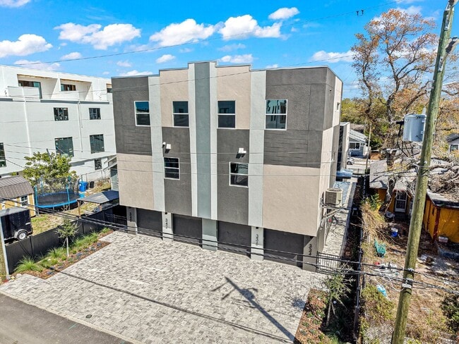 Building Photo - 336 14th St N