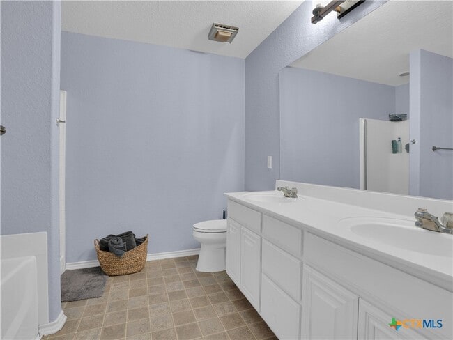 Building Photo - 1775 Jasons N Ct