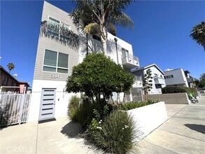 Building Photo - 5941 Barton Ave