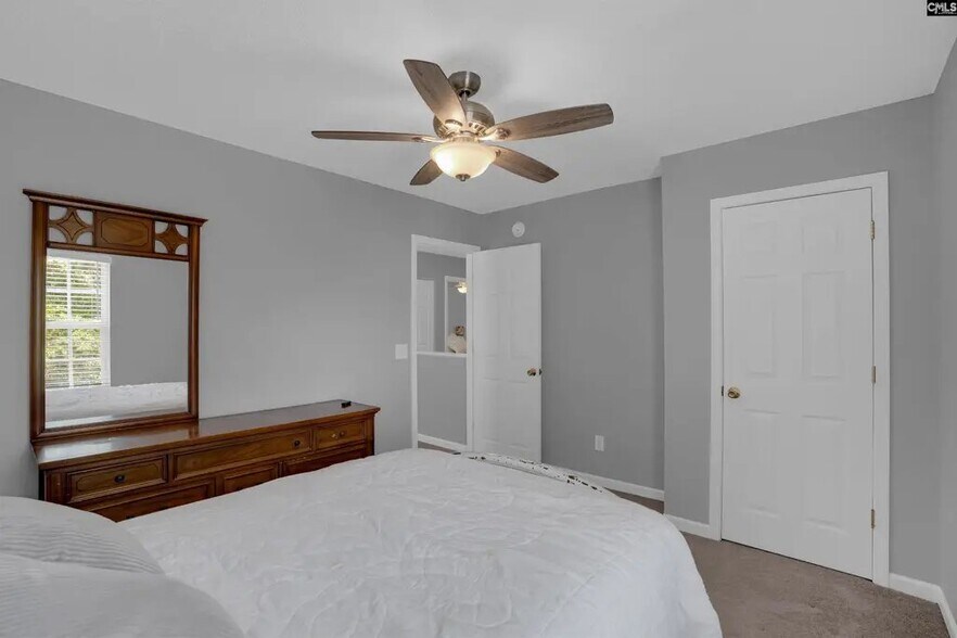 Building Photo - 2091 Lake Carolina Dr