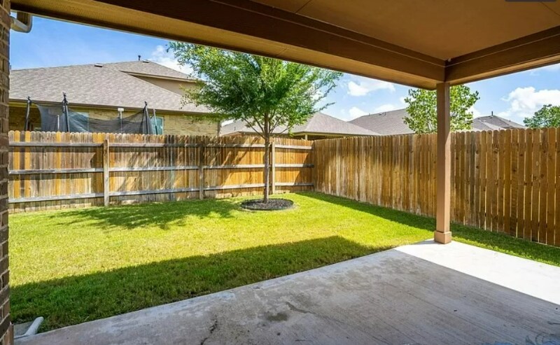 Building Photo - 2405 Muzzie Ln