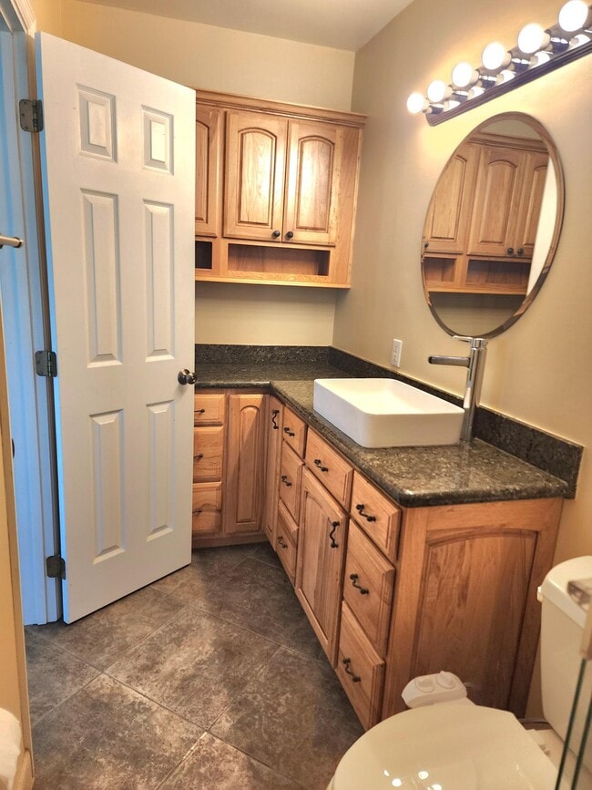 Building Photo - 191 SE 9th Ct