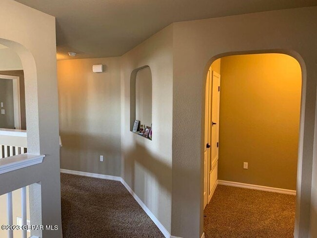 Building Photo - 14536 Shady River