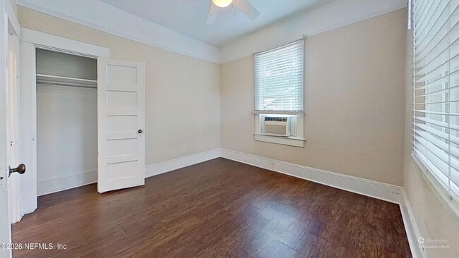 Building Photo - 1513 Palm Ave