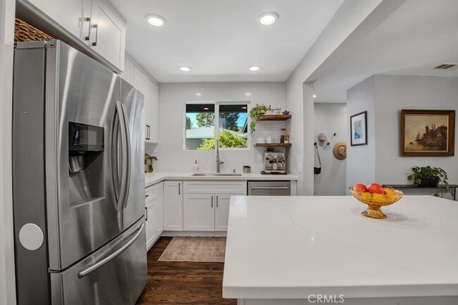 Building Photo - 22041 San Miguel St