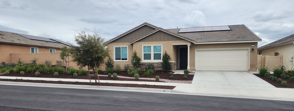 Building Photo - 32500 McKiernan Ln