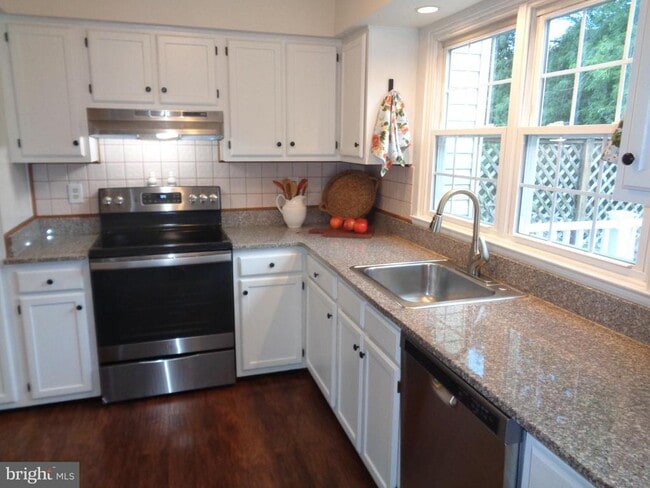 Building Photo - 1834 Bramble Brook Ln