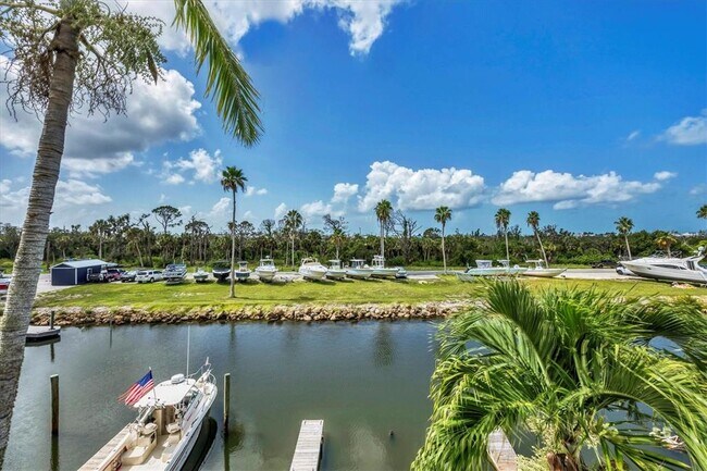 Building Photo - 8234 Harborside Cir