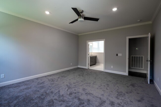 Building Photo - **LIKE NEW, EXECUTIVE HOME IN SOUGHT-AFTER LADD PARK NEIGHBORHOOD, FRANKLIN, TN**