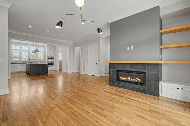 Building Photo - Townhome with Elevator at Park Station in Cary