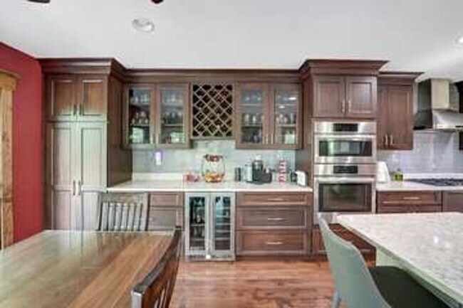 Building Photo - Beautiful Home in Cincinnati!!