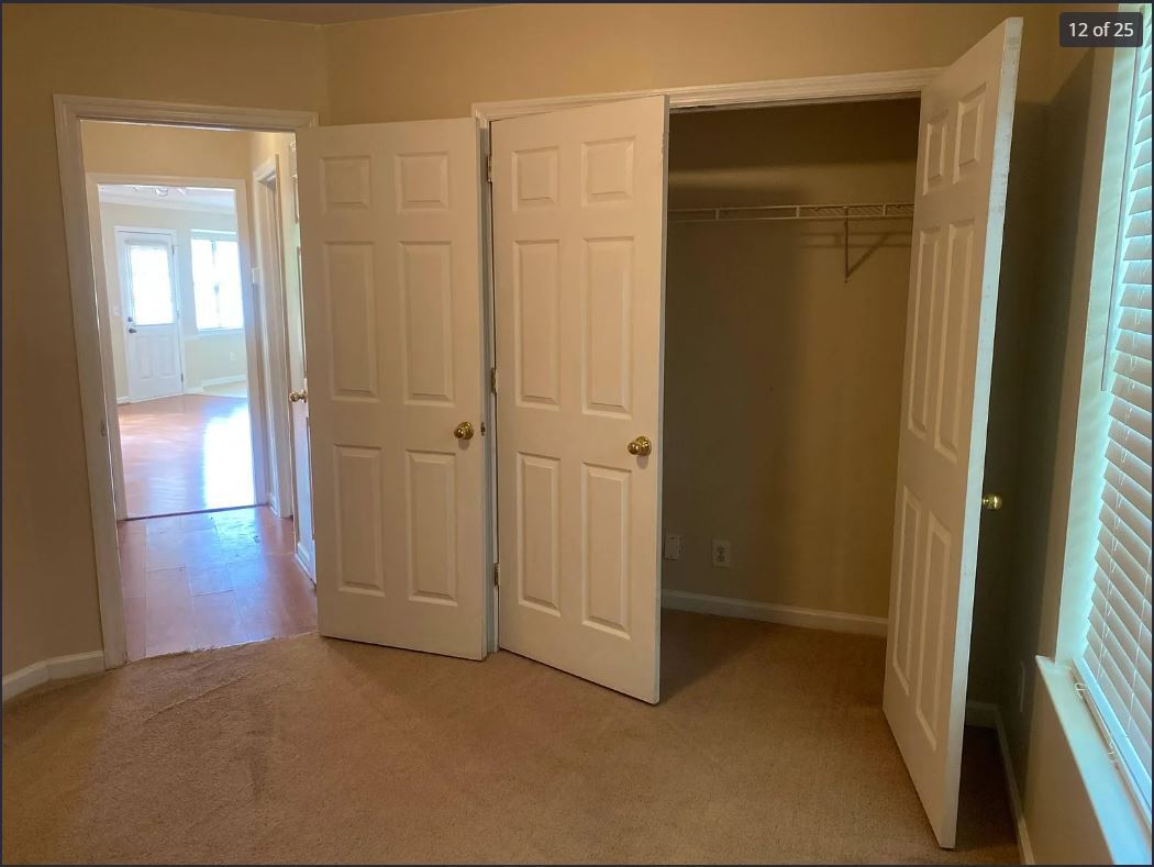 Building Photo - 137 Laredo Cir