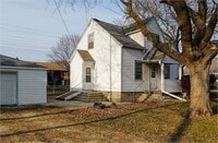 Building Photo - 8900 W Plainfield Ave