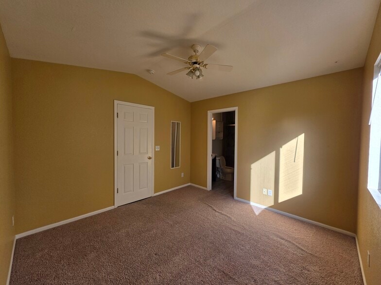 Building Photo - 8116 Eagleview Dr