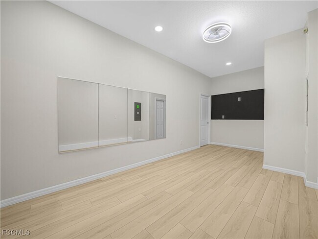 Building Photo - 4580 Sparkling Shell Ave